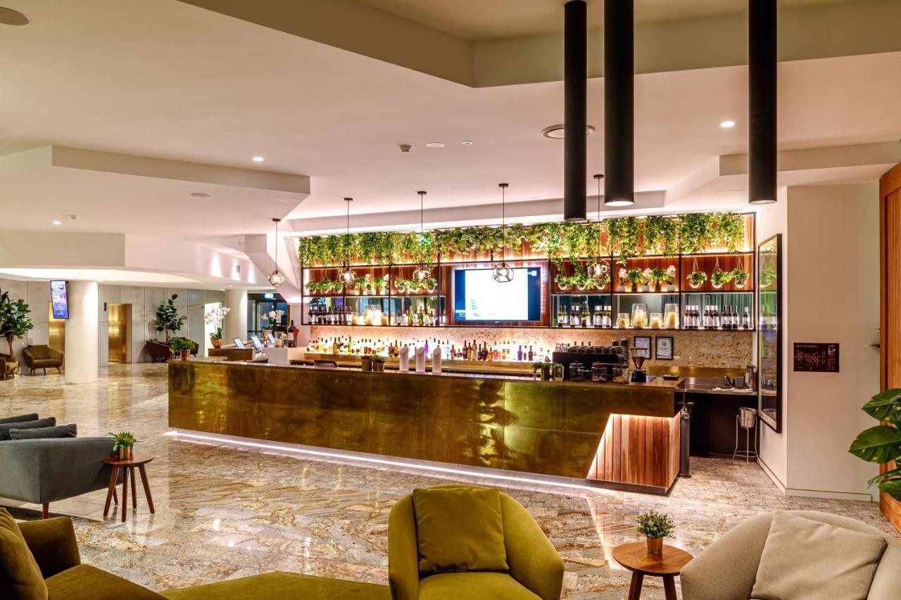 Eatons Hill Hotel Brisbane Extérieur photo