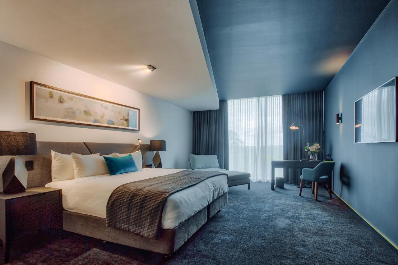 Eatons Hill Hotel Brisbane Extérieur photo